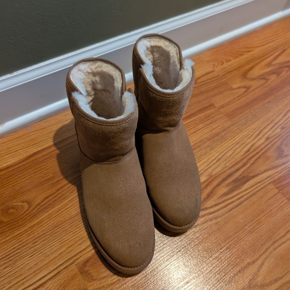 UGG Cory II Women's Suede & Sheepskin Winter Ankle Boots in Chestnut - Picture 10 of 12